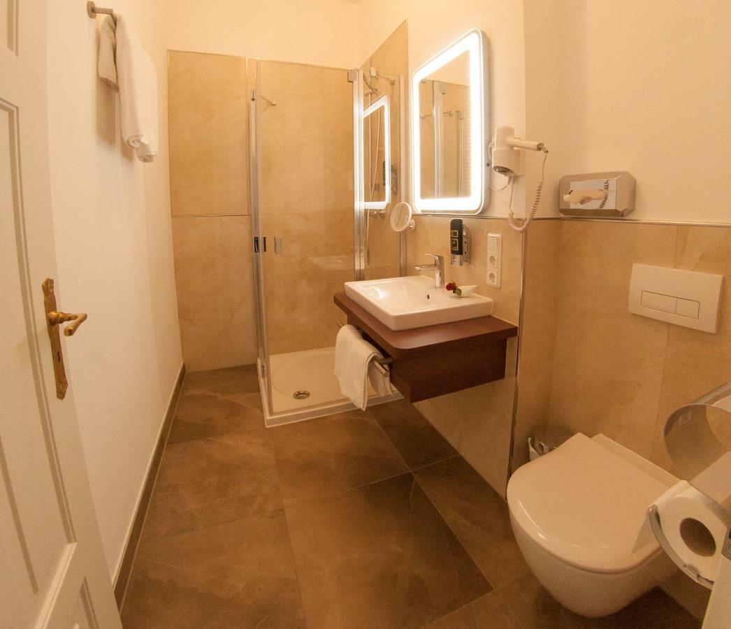 Pension Villa Kleine Wartburg アイゼナハ エクステリア 写真
